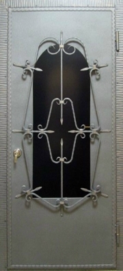 Стальные двери с элементами ковки